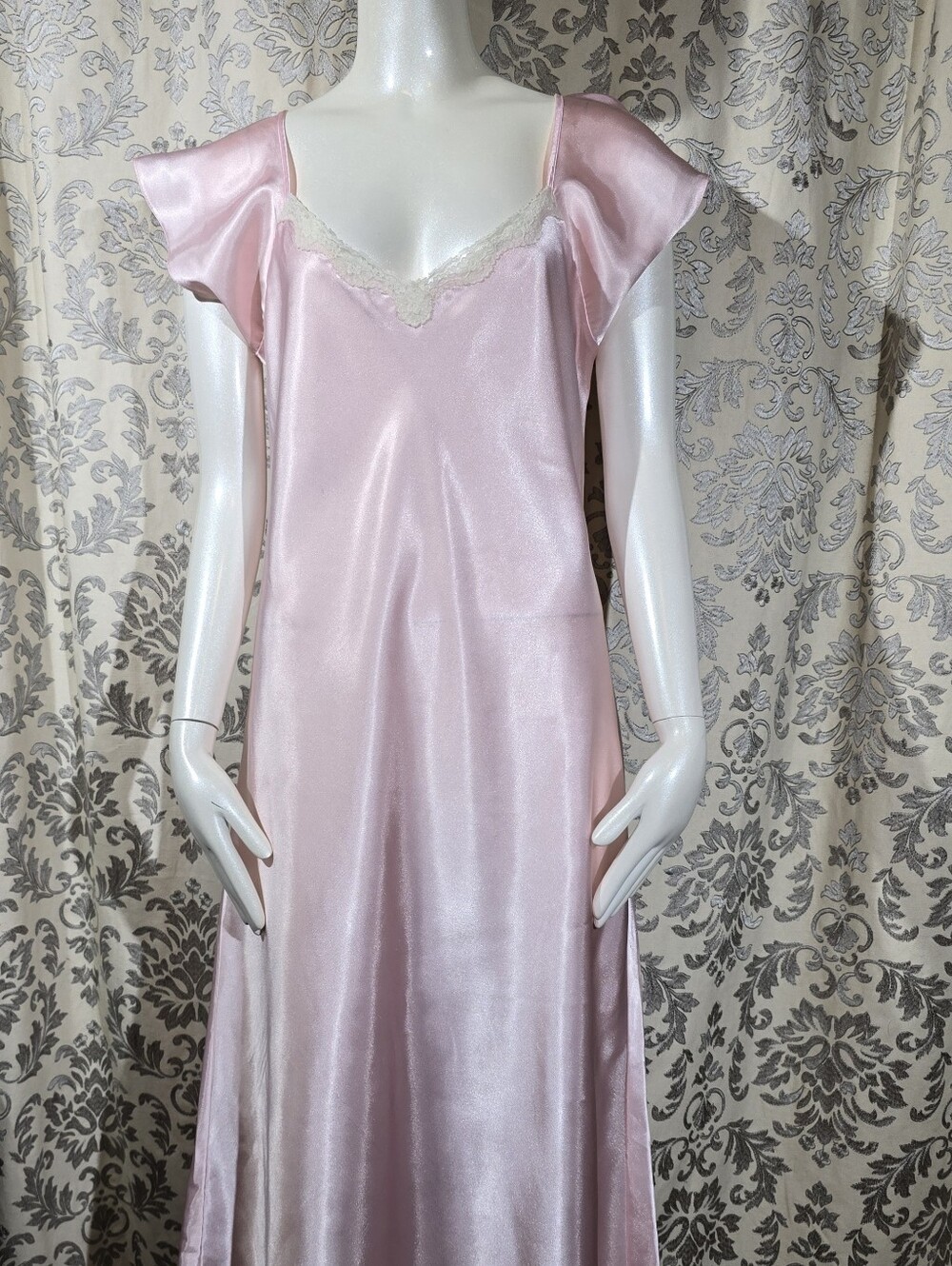 Vintage Jaclyn Smith Pink Satin Flutter Sleeve Nightgown Lace Trim Size M Maxi